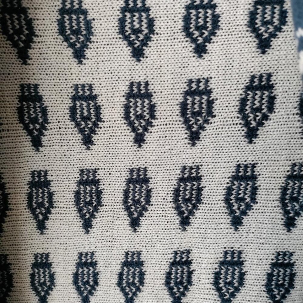 Reversible Sweater Vest - Picture 2 of 3